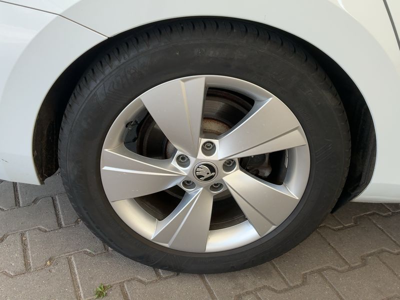Skoda Superb 2.0 TDI Style 2017 – снимка 9