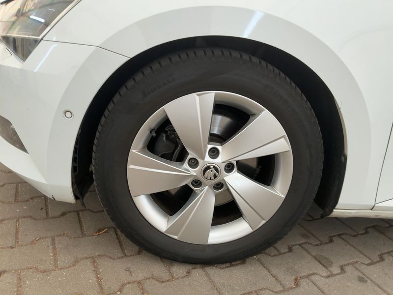 Skoda Superb 2.0 TDI Style 2017 – снимка 3