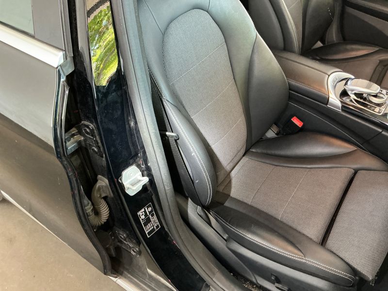 Mercedes-Benz C-Klasse C 220 d T BlueTEC Avantgarde 2015 – снимка 25