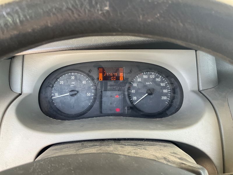 Opel Vivaro 2.0 CDTI Kombi L1H1 2,7t — zdjęcie 4