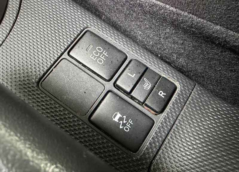 Toyota Urban Cruiser 1.33 Dual VVT-i — zdjęcie 25