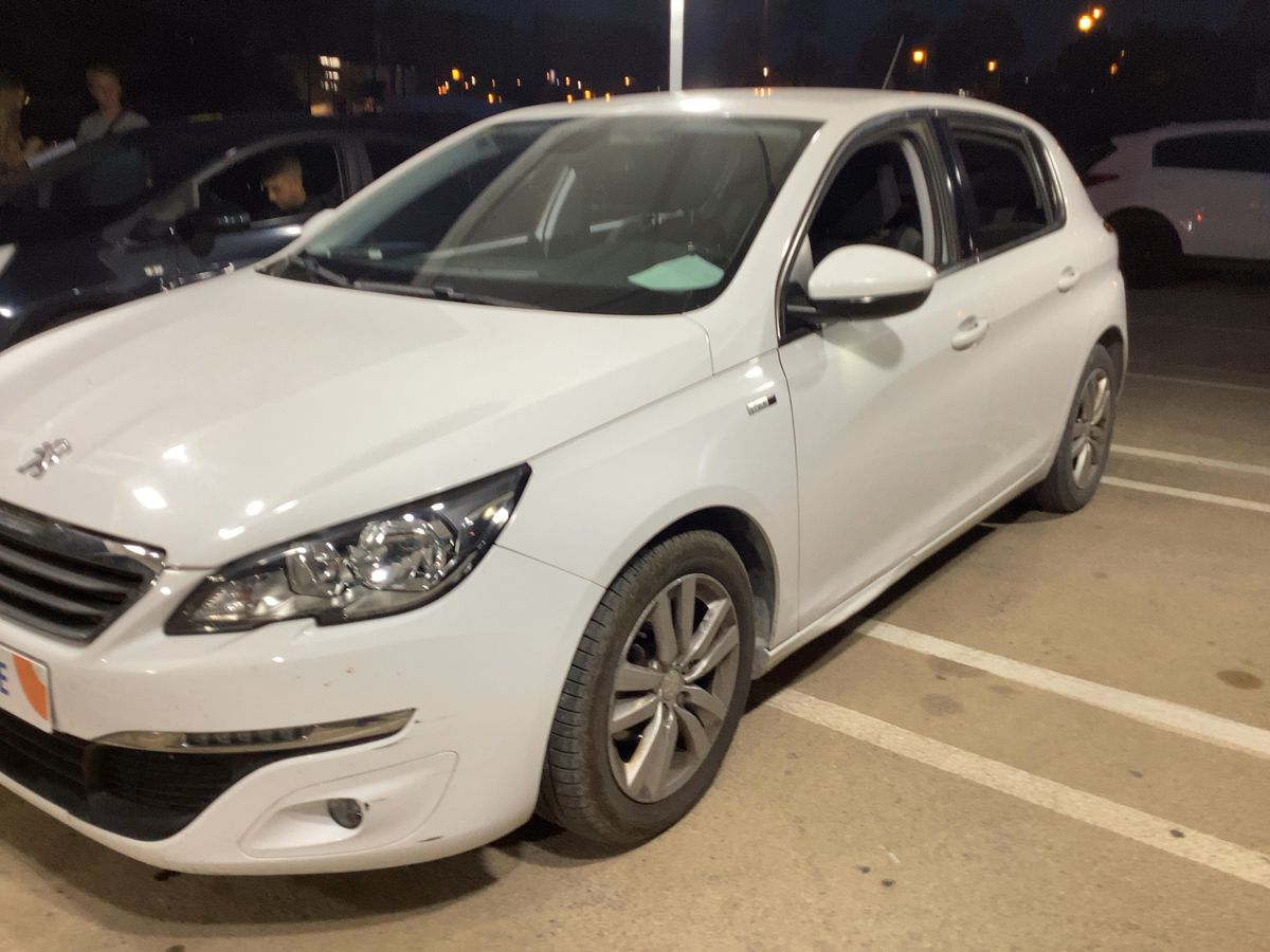 Peugeot 308 1.6 Blue-HDi Style