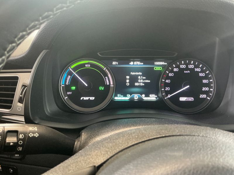Kia Niro 1.6 Plug-in Hybrid Spirit — zdjęcie 13