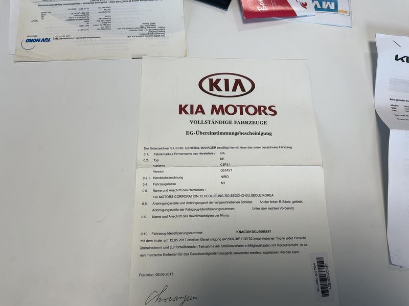 Kia Niro 1.6 Plug-in Hybrid Spirit — zdjęcie 16