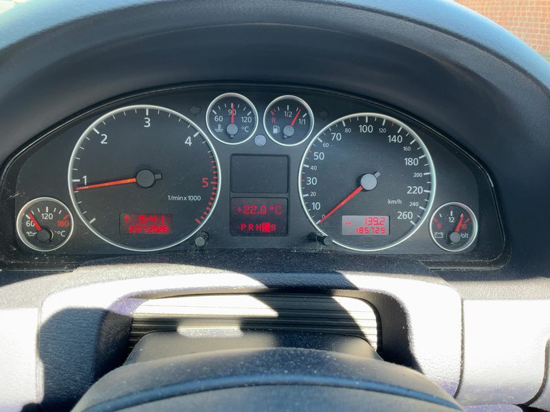 Audi A6 1.9 TDI 2004 – снимка 18