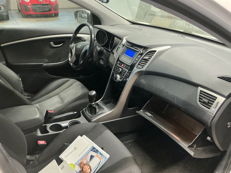 Hyundai i30 1.4 FIFA World Cup Edition 2014 – снимка 3