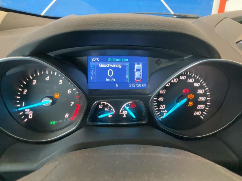 Ford Kuga 1.6 EcoBoost Titanium — zdjęcie 13