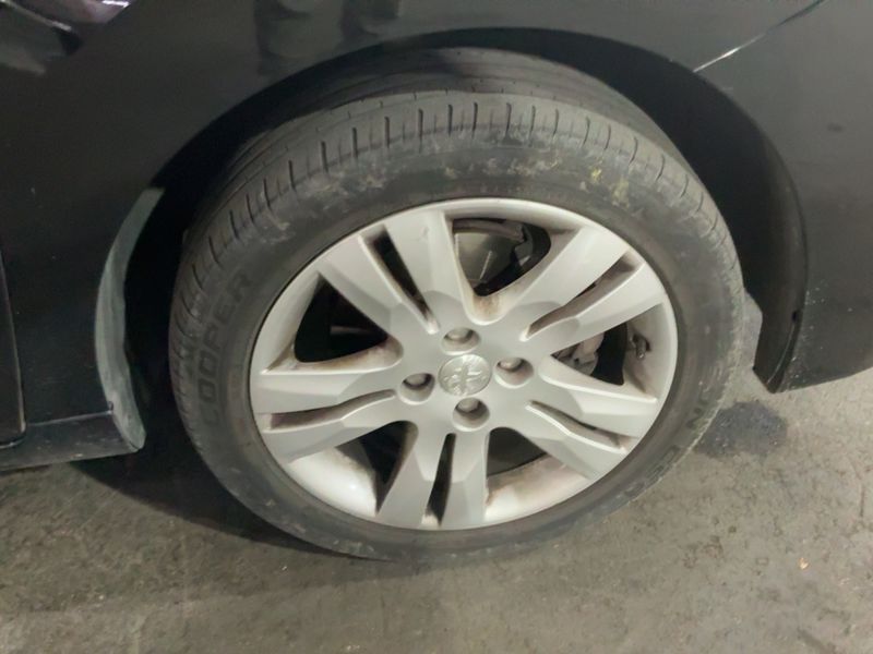 Peugeot 5008 1.6 Blue-HDi Allure 2015 – снимка 11
