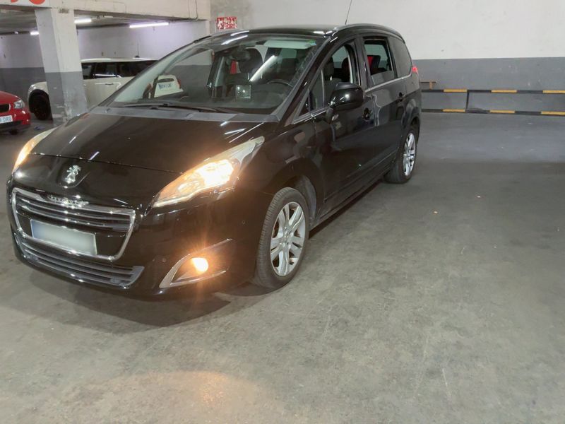Peugeot 5008 1.6 Blue-HDi Allure 2015 – снимка 2
