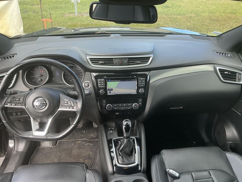 Nissan Qashqai 1.2 Tekna Premium 2018 – снимка 17