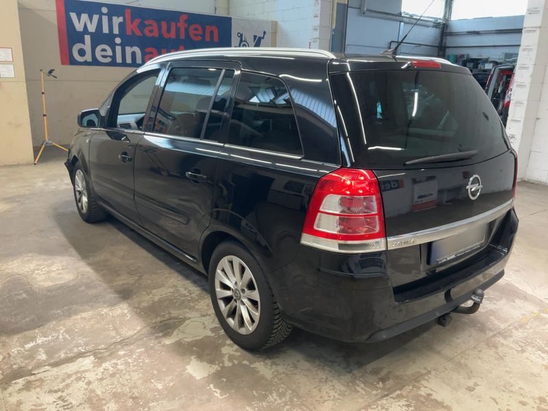 Opel Zafira 1.8 Family Plus 2014 – снимка 6