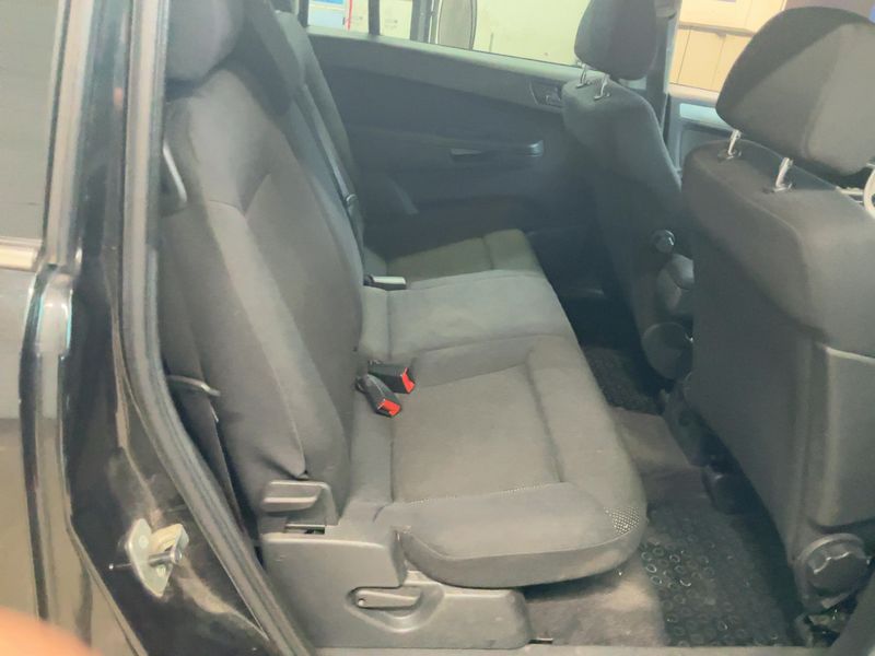 Opel Zafira 1.8 Family Plus 2014 – снимка 19