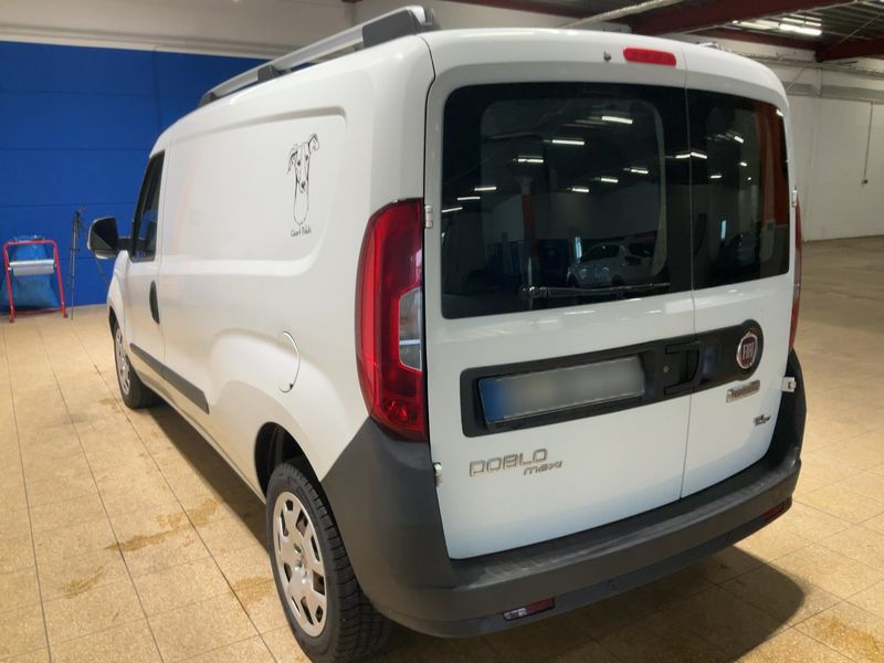Fiat Doblo 2.0 JTDM SX Maxi Kasten — zdjęcie 3