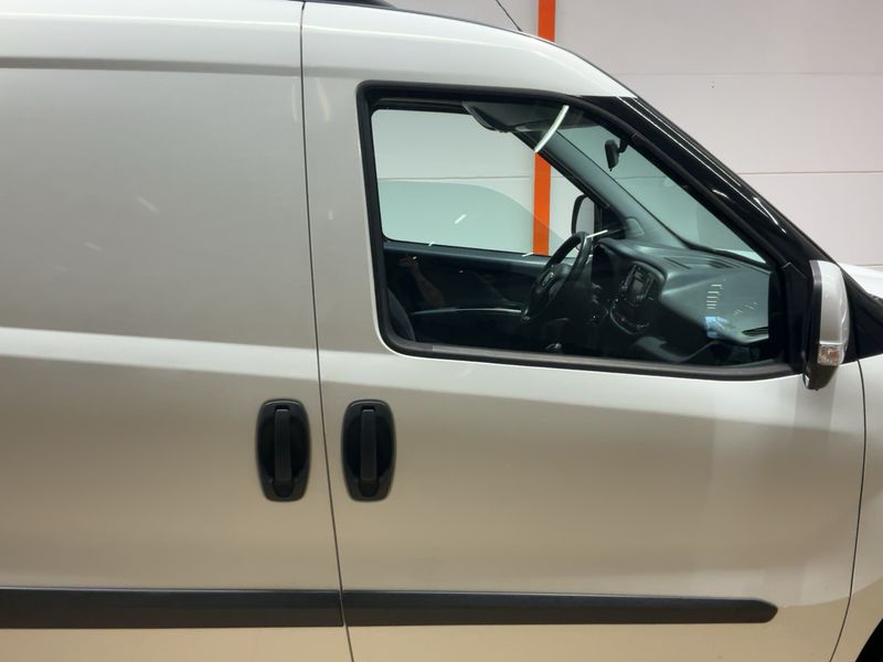 Fiat Doblo 2.0 JTDM SX Maxi Kasten — zdjęcie 7