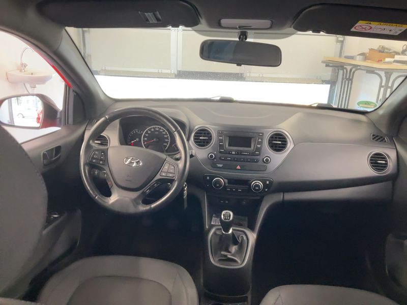 Hyundai i10 1.2 Passion + — zdjęcie 12