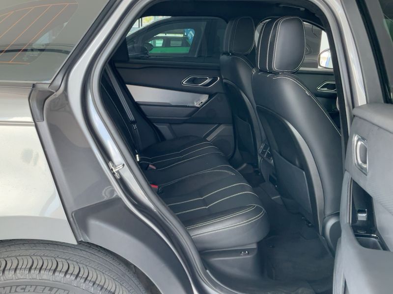 Land Rover Range Rover Velar 2.0 Diesel S R-Dynamic — zdjęcie 14