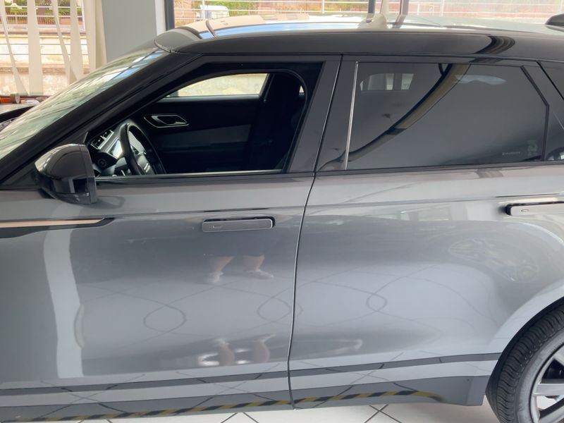 Land Rover Range Rover Velar 2.0 Diesel S R-Dynamic — zdjęcie 4