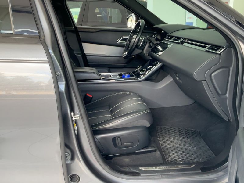 Land Rover Range Rover Velar 2.0 Diesel S R-Dynamic — zdjęcie 11