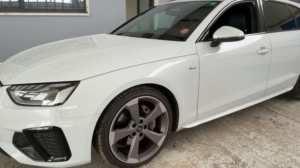 Audi A4 40 TDI quattro S line