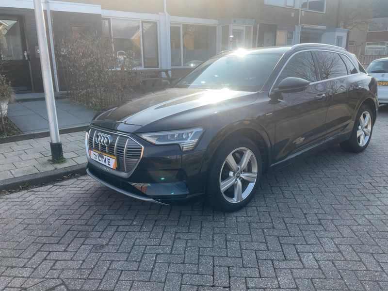 e-tron 50 quattro advanced