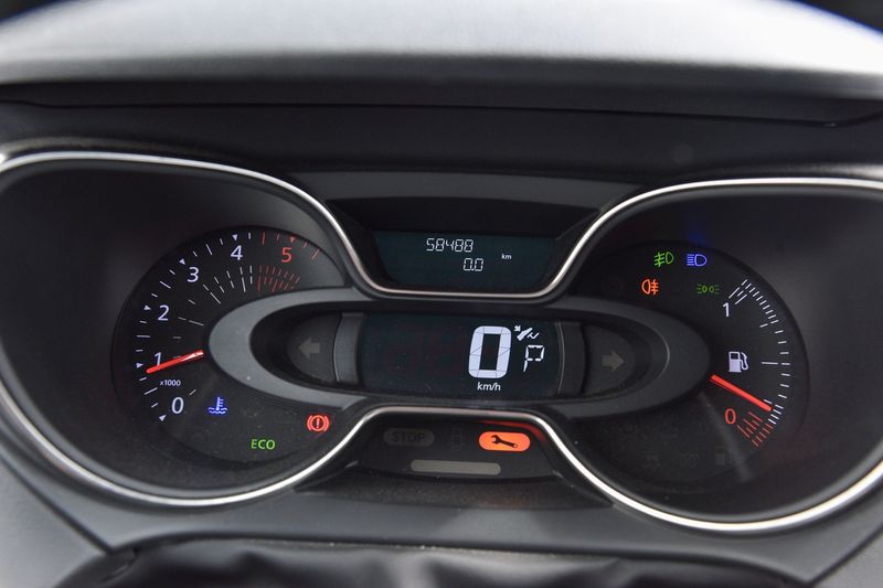 Renault Captur 1.5 dCi Energy Intens — zdjęcie 12