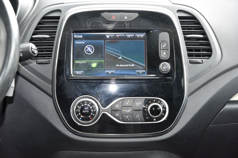 Renault Captur 1.5 dCi Energy Intens — zdjęcie 13