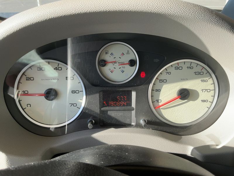 Peugeot Expert 2.0 HDi L2H1 Premium — zdjęcie 13