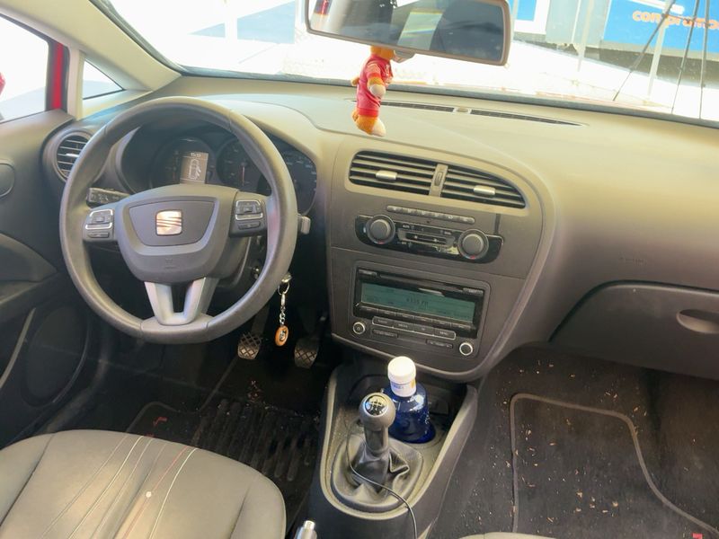 Seat Leon 1.6 TDI Reference Copa 2012 – снимка 17