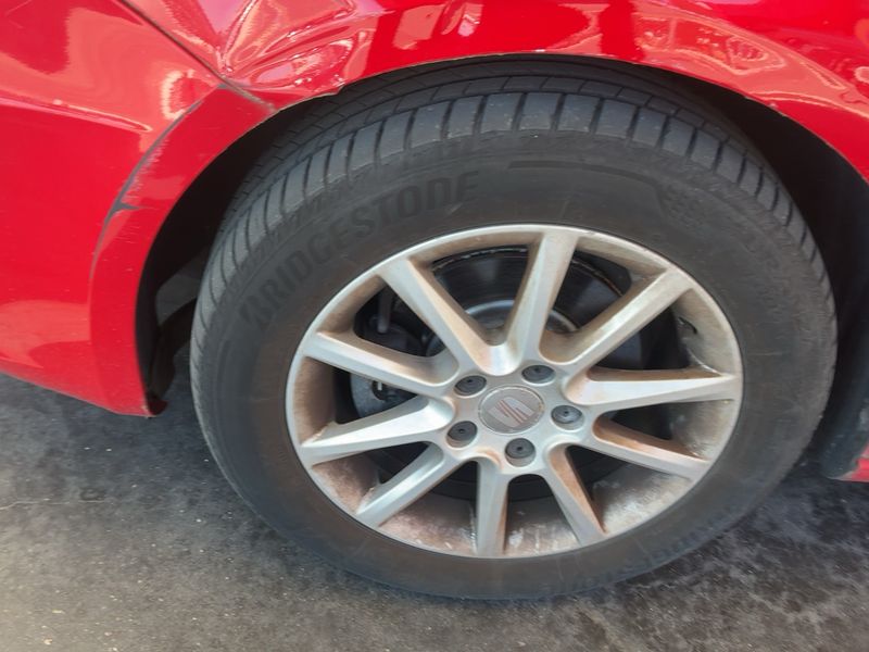 Seat Leon 1.6 TDI Reference Copa 2012 – снимка 3