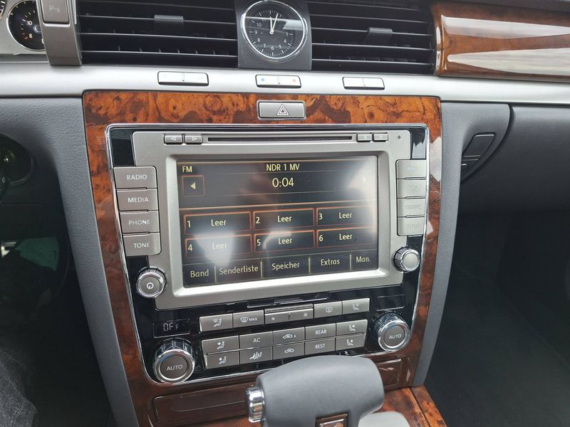 Volkswagen Phaeton 3.0 V6 TDI 4Motion — zdjęcie 12