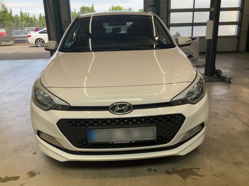 Hyundai i20 1.2 YES! — zdjęcie 9