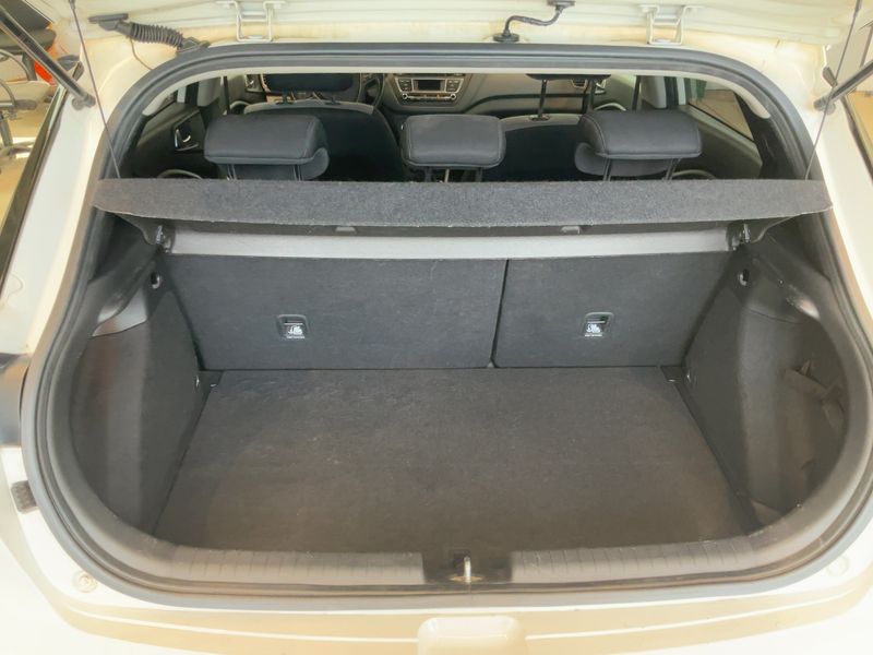 Hyundai i20 1.2 YES! — zdjęcie 10