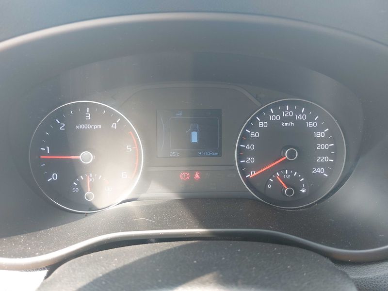 Kia Sportage 1.7 CRDi Active 2WD — zdjęcie 12
