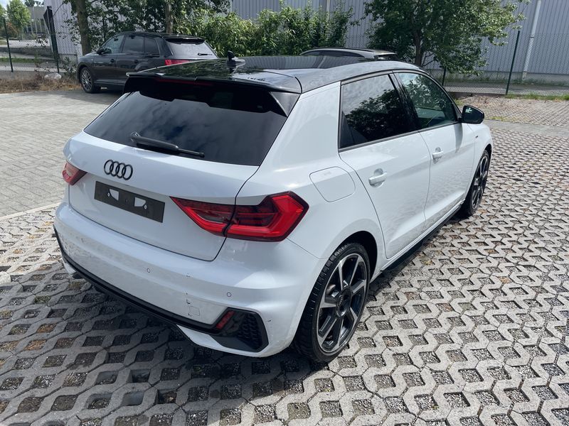 Audi A1 Sportback 30 TFSI S line — zdjęcie 5