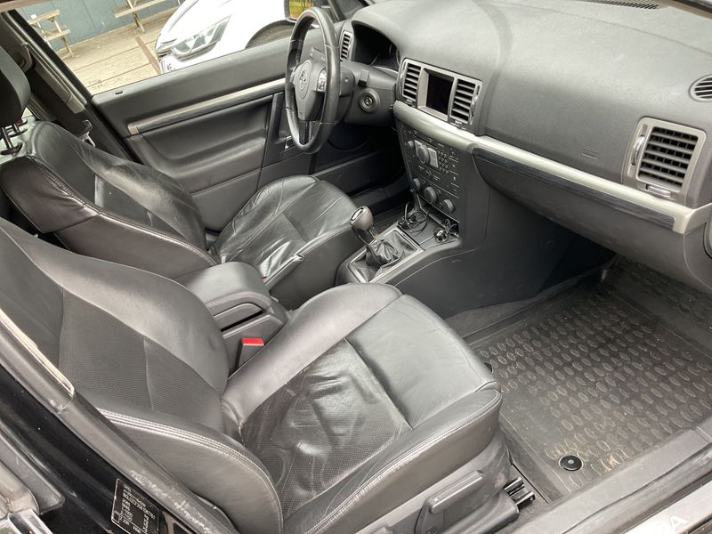 Opel Vectra 2.2 Cosmo Plus — zdjęcie 3