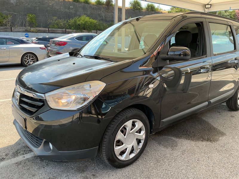 Dacia Lodgy 1.2 TCe Laureate — zdjęcie 2
