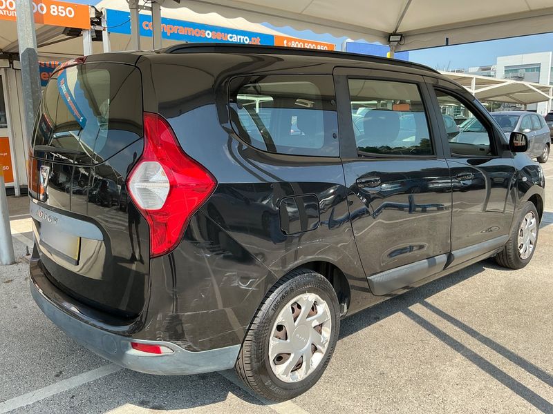 Dacia Lodgy 1.2 TCe Laureate — zdjęcie 6