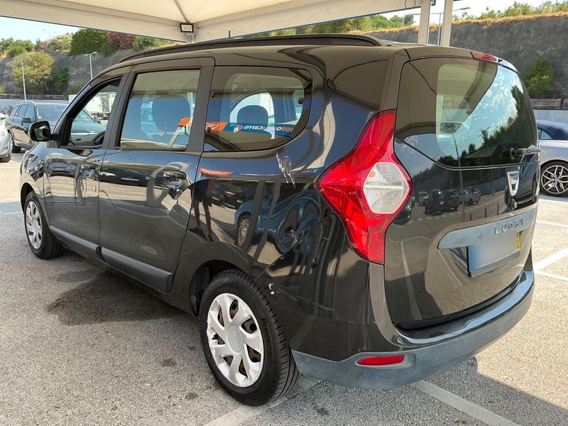 Dacia Lodgy 1.2 TCe Laureate — zdjęcie 3