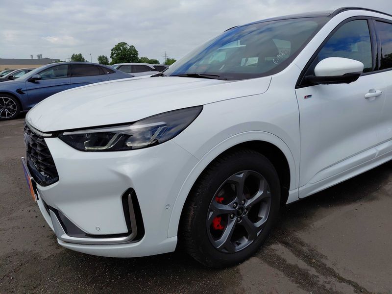 Ford Kuga 1.5 EcoBoost ST-Line X — zdjęcie 2
