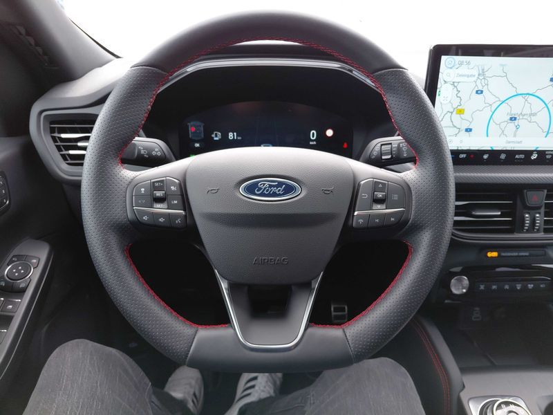 Ford Kuga 1.5 EcoBoost ST-Line X — zdjęcie 12