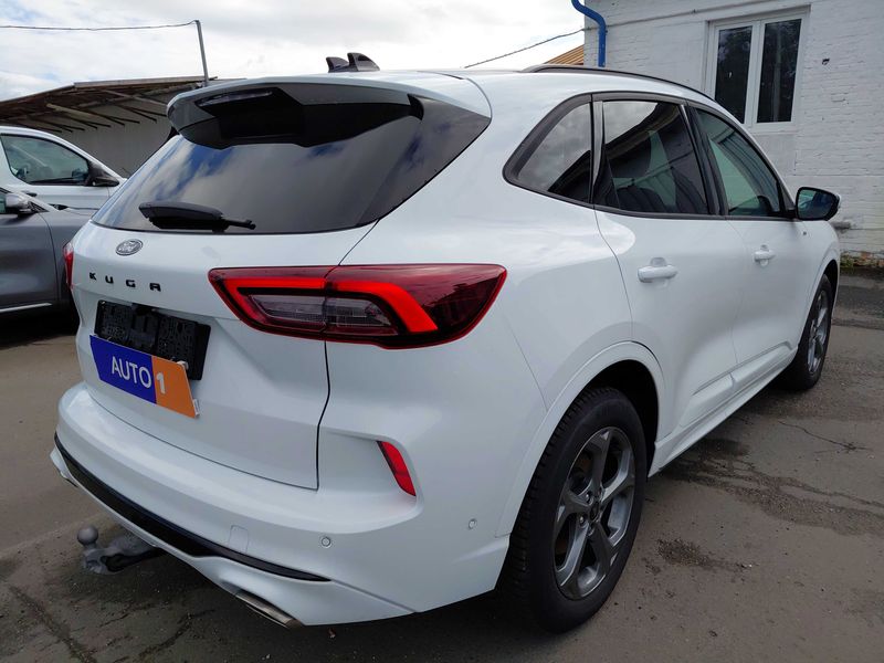 Ford Kuga 1.5 EcoBoost ST-Line X — zdjęcie 5