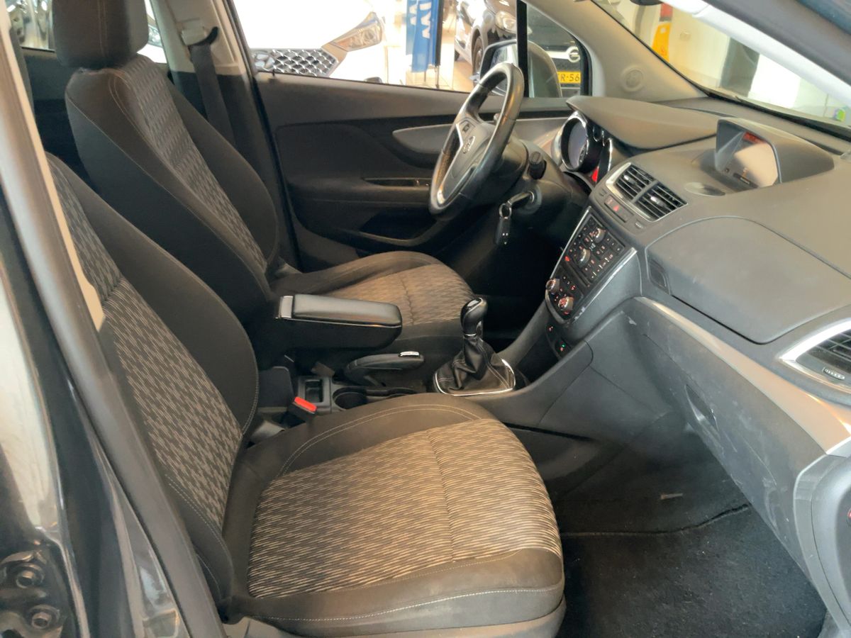 Opel Mokka 2016 — photo 17
