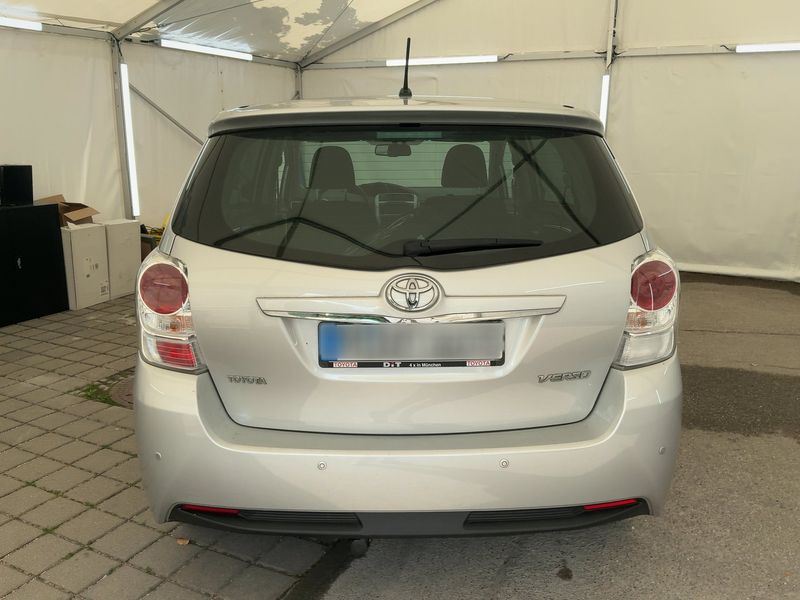 Toyota Verso 1.6 D-4D SkyView Edition — zdjęcie 5