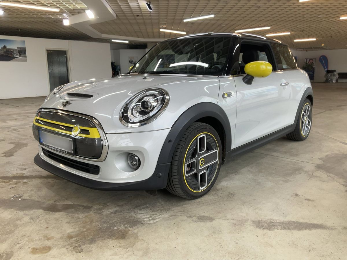 MINI Cooper 2020 — photo 1
