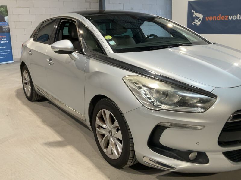 Citroen DS5 1.6 Blue-HDi SoChic — zdjęcie 8