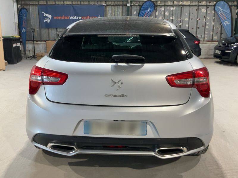 Citroen DS5 1.6 Blue-HDi SoChic — zdjęcie 5