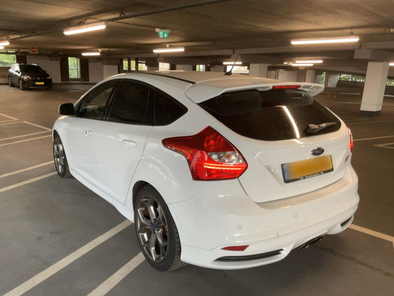 Ford Focus 2.0 EcoBoost ST 2013 – снимка 6