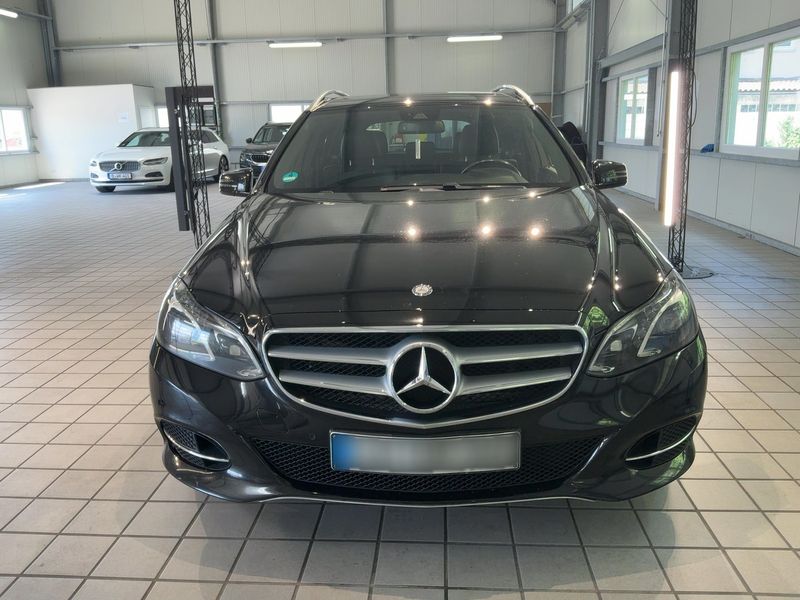Mercedes-Benz E-Klasse E 220 CDI T BlueTEC Avantgarde 2015 – снимка 14
