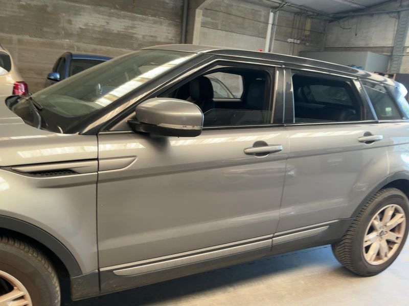 Land Rover Evoque 2.2 Sd4 Pure — zdjęcie 4