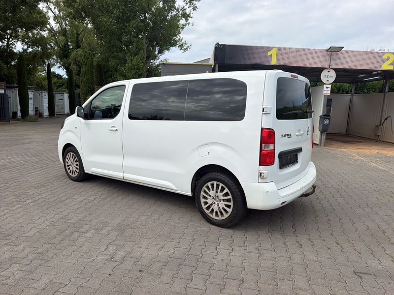 Opel Zafira Life 2.0 Diesel M Selection L2 — zdjęcie 3
